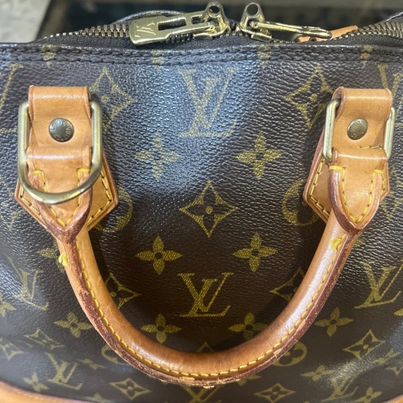 Authentic Louis Vuitton Alma with bonus Lipstick/Cigarette case. - Picture 8 of 12